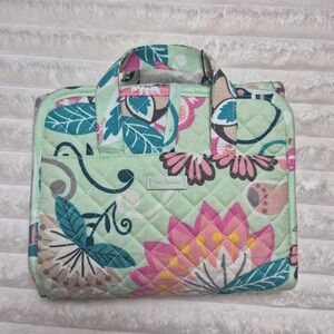 Vera Bradley Mint Flowers hanging quilted travel toiletry cosmetic bag